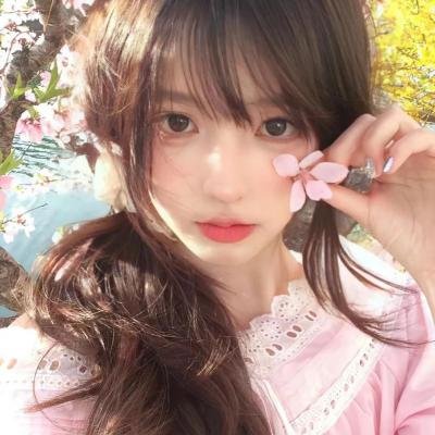 踉跄女孩